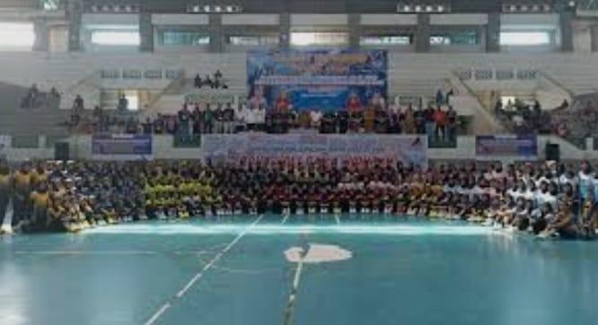 Erisman Buka Kejuaraan Bola Voli U-16 Piala Kadispora Riau
